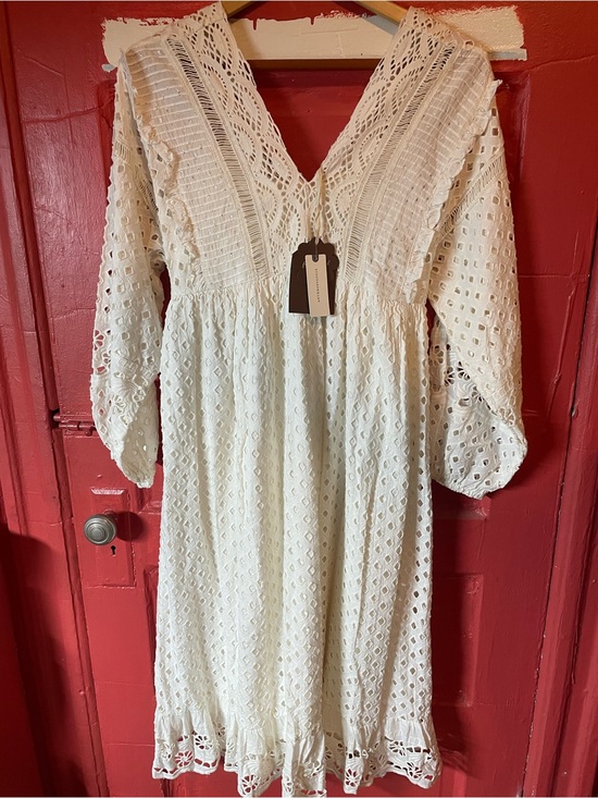 Anthropologie Dresses & Skirts - Anthropologie Lace Eyelet V-Neck Midi Dress - White NWT